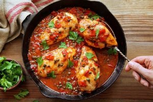 Как потушить курицу.Как тушить курицу.