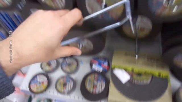 Магазин своими руками Если ценник не видно Товар на крючках