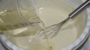 Постная шарлотка с бананами и яблоками