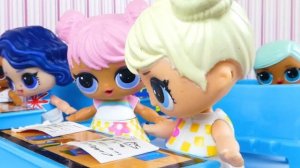 Кукла ЛОЛ получила ДВОЙКУ и спрятала дневник! Видео про LOL Surprise Dolls BACK TO SCHOOL