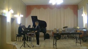 Власенко Иван. Ксилофон - К. Вебер "Хор охотников". Малый барабан И. Парфенов "Русский танец"