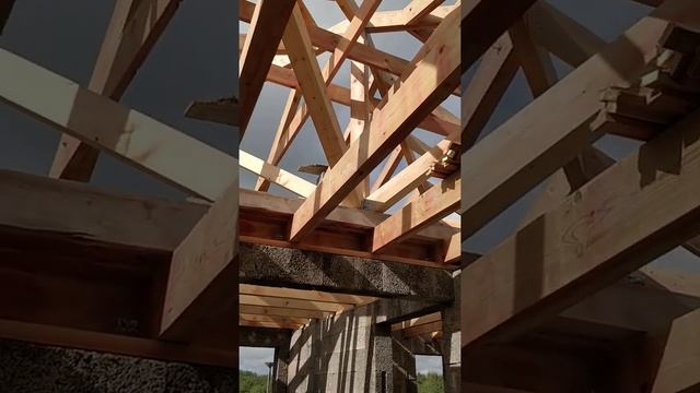стропильная система и чердачное перекрытие.