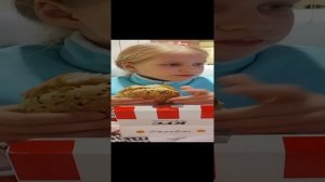 Ангелина в kfc