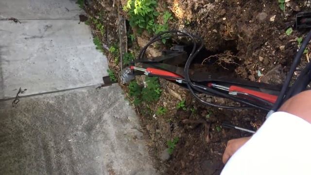 Навесной экскаватор для трактора Landformer смотреть онлайн