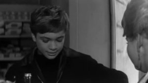 День солнца и дождя. 1967. Самообслуживание