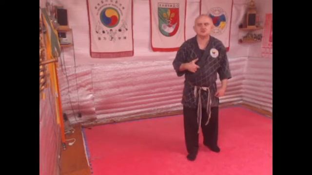 Цигун видео Тонкости переноса веса тела в движении. смотреть онлайн