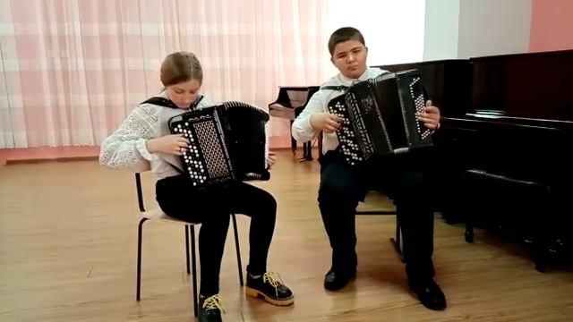 Ансамбль Галушко Елена и Гончаров Дмитрий 6 кл. "Два ковбоя" Г. Беляев смотреть онлайн