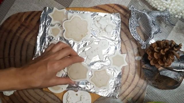 Елочные игрушки своими руками. смотреть онлайн