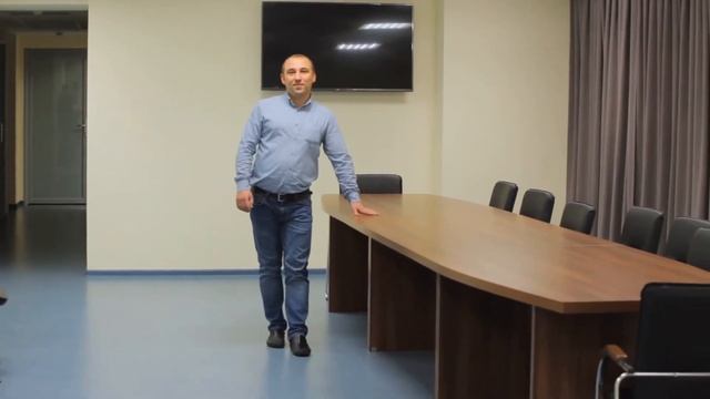 Отзывы Сергей Кнейнов, заместитель директора клинике «Глазная хирургия Расческов».