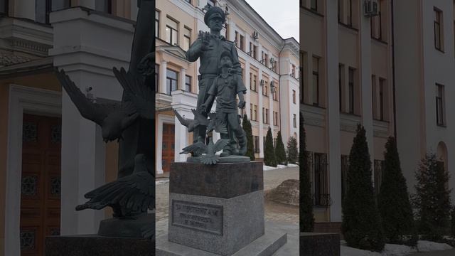 Наша служба и опасна и трудна. Защитникам правопорядка и закона, Тверь. #памятник #прогулкипотвери