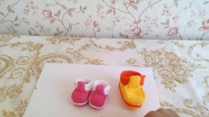 Вязание спицами и крючком пинетки для кукол и новорежденного обзор