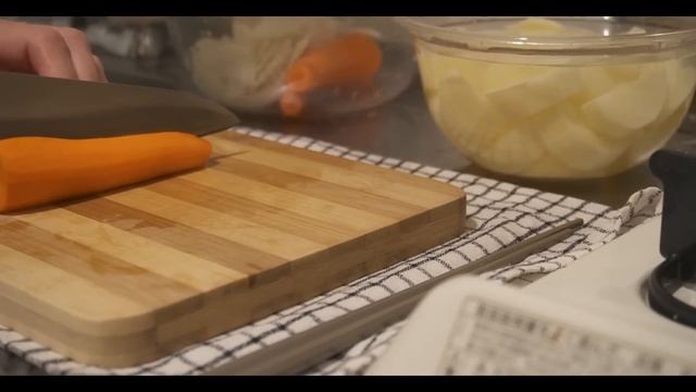 新しいサイドテーブルでお部屋の気分転換/お弁当と作り置き/一人暮らし社会人の生活vlog смотреть онлайн