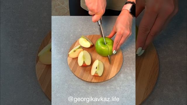 ТВОРОЖНАЯ ШАРЛОТКА смотреть онлайн