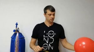 Несколько способов как завязать ленту на шарик.