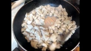 КУРИЦА в кисло сладком соусе с перцем и морковью, необычное, но очень привлекательное блюдо!