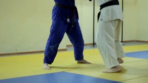12. Бросок через плечо с односторонним захватом (Ippon Seoi Nage)