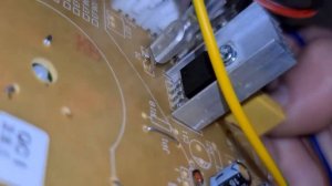 REDMOND RFM-5318 не работает