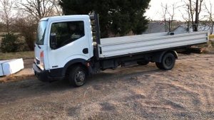 Nissan Cabstar Flaklastbil