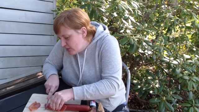 Лайфхак. Что привезти из Финляндии в подарок ч.2 Пробуем колбасу смотреть онлайн