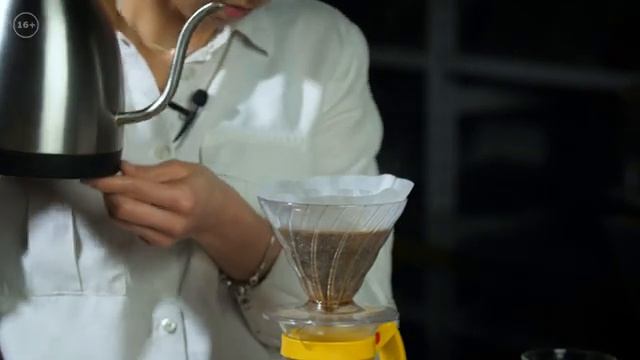 Как приготовить кофе в воронке харио (V-60, пуровер). Кофе – Эфиопия Лалиса /Иргачиф/мытая обработк смотреть онлайн