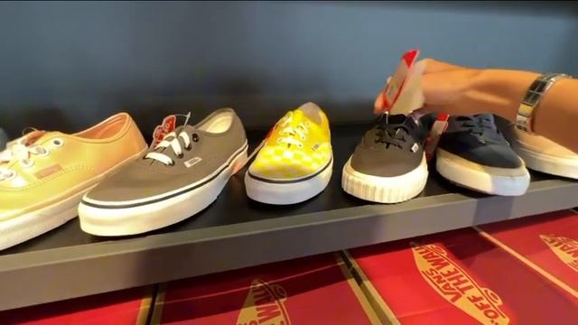 Outlet в ПАТТАЙЕ, магазин «1000 МЕЛОЧЕЙ», массаж смотреть онлайн