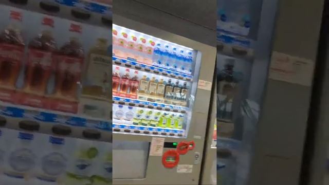 KIX Airport Going To Pinas смотреть онлайн