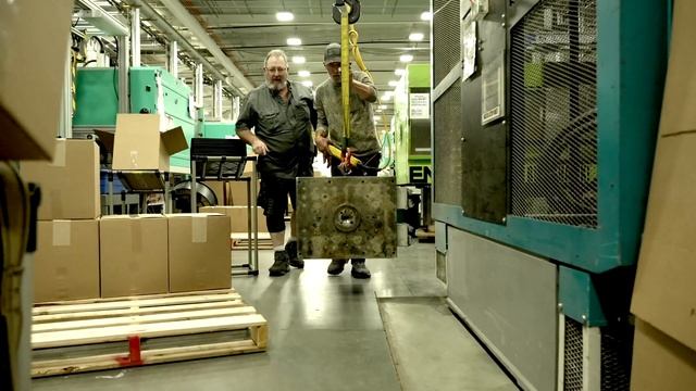 Blackhawk Factory Tour w/ Special Guests The Tactical Games смотреть онлайн