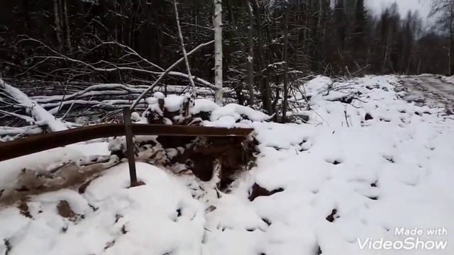 А земля промёрзла, но мы копаем и не унываем. смотреть онлайн