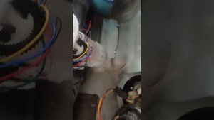 Renault Megane 2 ремонт бензонасоса. Замена бензонасоса в сборе и питания.