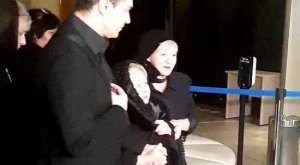 Александра Пахмутова обратилась к журналистам после прощания с Николаем Добронравовым