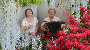 "Зачем меня окликнул ты". Душевная песня о любви под баян. Тамара Полонская и Валентина Васильева.