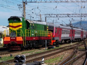 Манёвры тепловоза ЧМЭ3 под рёв Паровоза ФД20