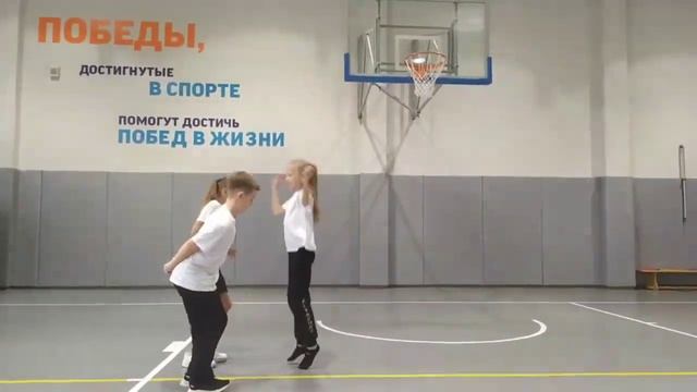 Ловкость и спортивная скакалка смотреть онлайн