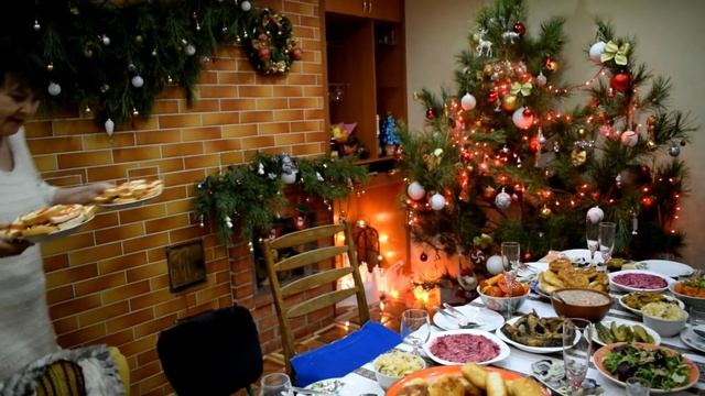 ВСТРЕЧАЕМ РОЖДЕСТВО В КАНЕВЕ  # ЗАБЫЛИ  ПОСТАВИТЬ ГОЛУБЦЫ С ГРИБАМИ НА СТОЛ