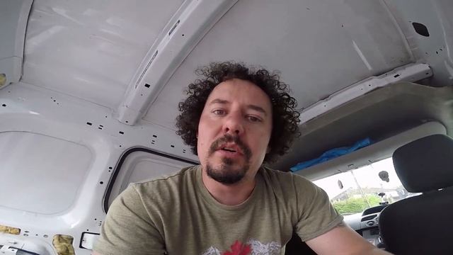 How I turned my Renault Kangoo into a Micro Camper | Pt 1 смотреть онлайн