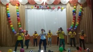 Танец+дефиле воспитателей