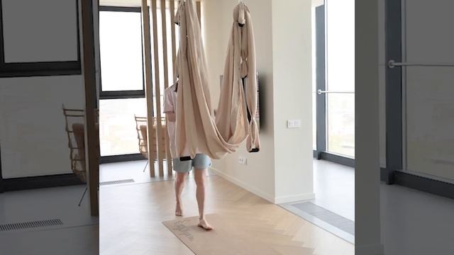 Йога в гамаках. Домашние тренировки смотреть онлайн