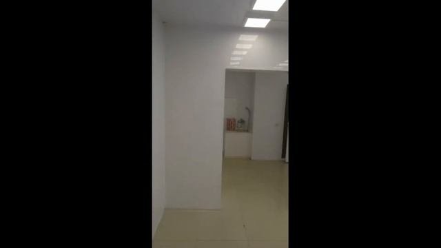 холодильная камера для магазина цветов