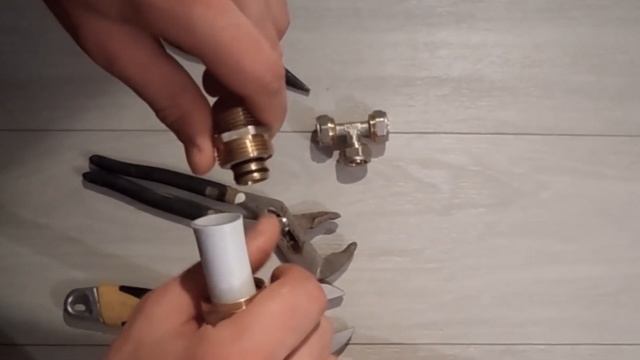 Какие ТРУБЫ лучше для ВОДОПРОВОДА? Полипропилен или металлопластик? или полиэтилен? Разбор, цена