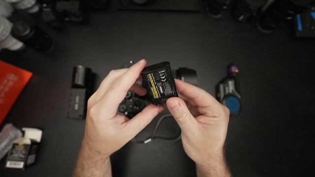 Nitecore UFZ100 Battery Unboxing - Type C Charging! смотреть онлайн