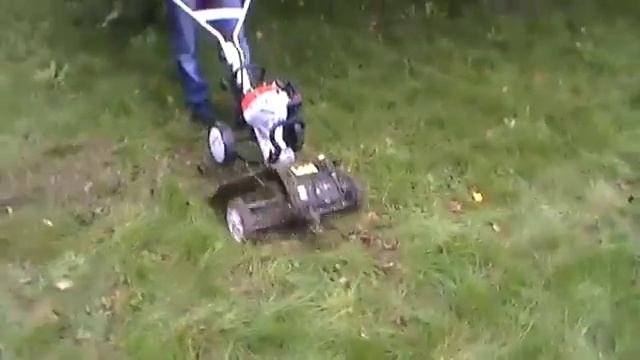 Вычесывание газона мультисистемой Stihl MM 55