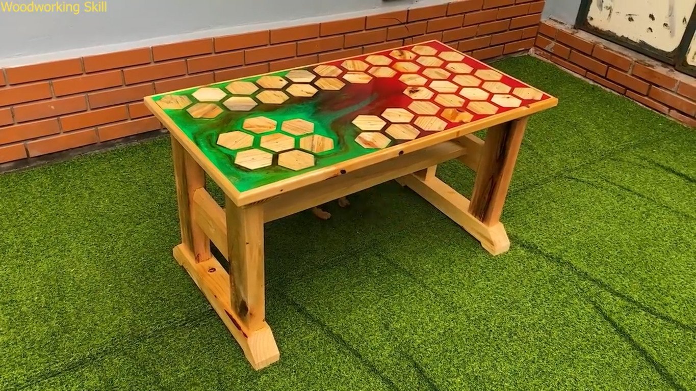 DIY. Современный стол. Своими руками.