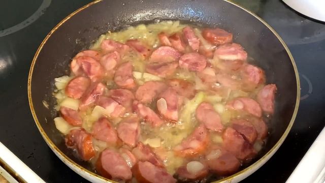 Макароны с копчёной колбасой