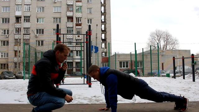 ВЫЗОВ подписчикам. Отжимания от пола! смотреть онлайн