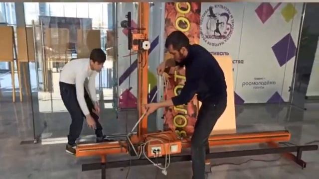 Такого вы еще не видели. Вертикальный фрезерный ЧПУ станок. Барельефы и панно на стене. смотреть онлайн