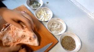 Буженина, пастрома и шпигованная щековина