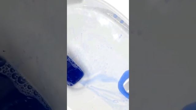 Щётка для чистки унитаза #shorts смотреть онлайн