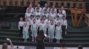 "Мама, будь всегда со мною рядом!".Детский хор.