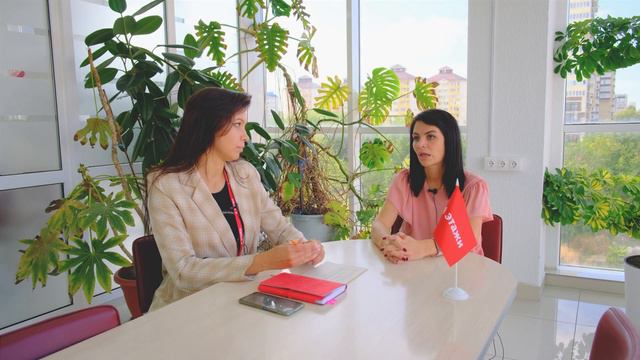 Интервью со специалистом отдела ипотечного кредитования компании «Этажи» (Светлана Андрианова) смотреть онлайн
