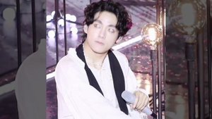 Taehyung и красивый,бархатный баритон.